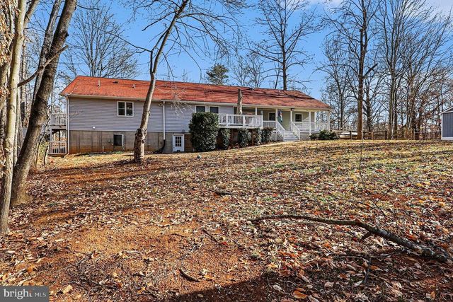 8318 DIAMOND HILL RD, Warrenton, VA 20186