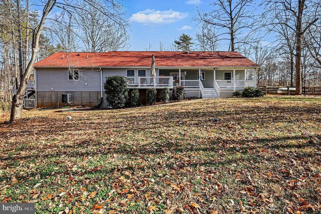 8318 DIAMOND HILL RD, Warrenton, VA 20186