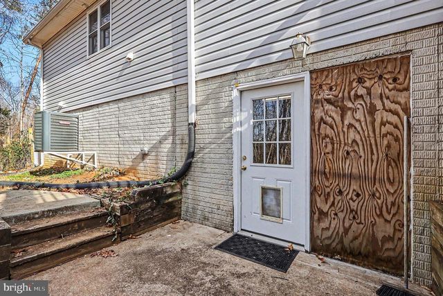 8318 DIAMOND HILL RD, Warrenton, VA 20186