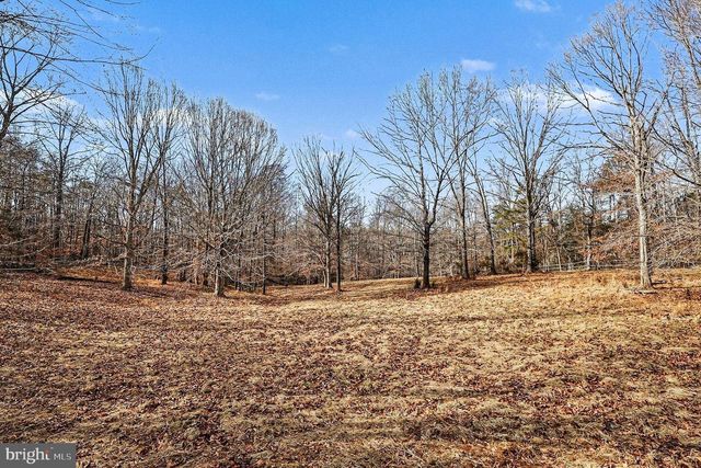 8318 DIAMOND HILL RD, Warrenton, VA 20186