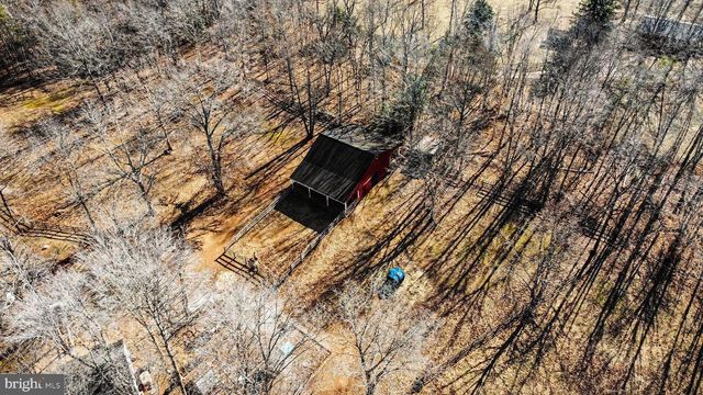 8318 DIAMOND HILL RD, Warrenton, VA 20186