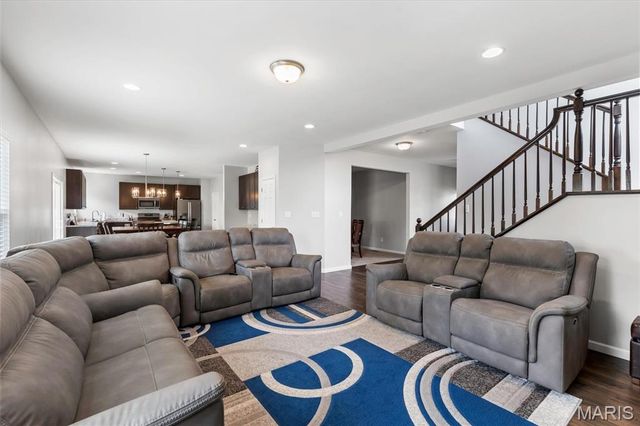 228 Burrograss Drive, Wentzville, MO 63385