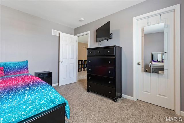 228 Burrograss Drive, Wentzville, MO 63385