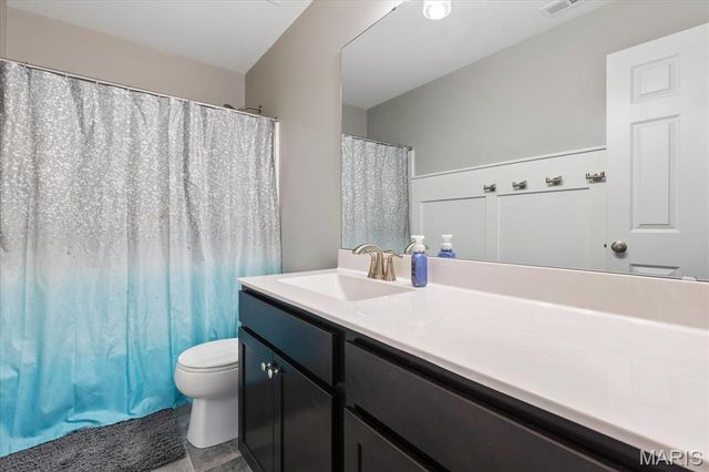 228 Burrograss Drive, Wentzville, MO 63385