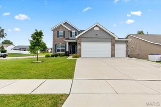 228 Burrograss Drive, Wentzville, MO 63385