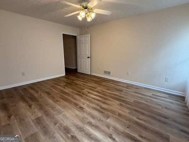 721 Jacoby Drive, Loganville, GA 30052