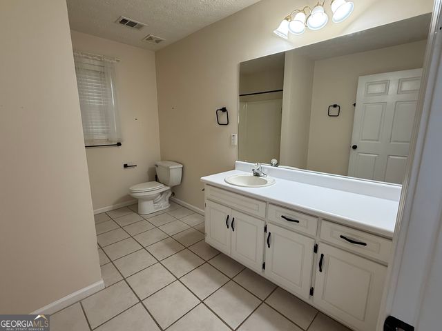 721 Jacoby Drive, Loganville, GA 30052
