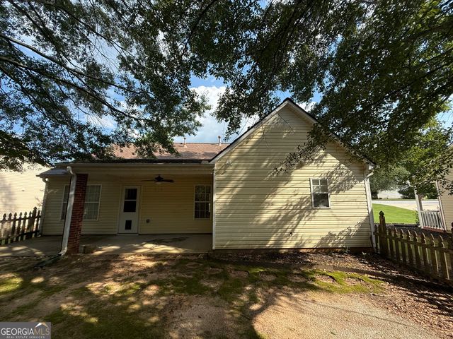 721 Jacoby Drive, Loganville, GA 30052