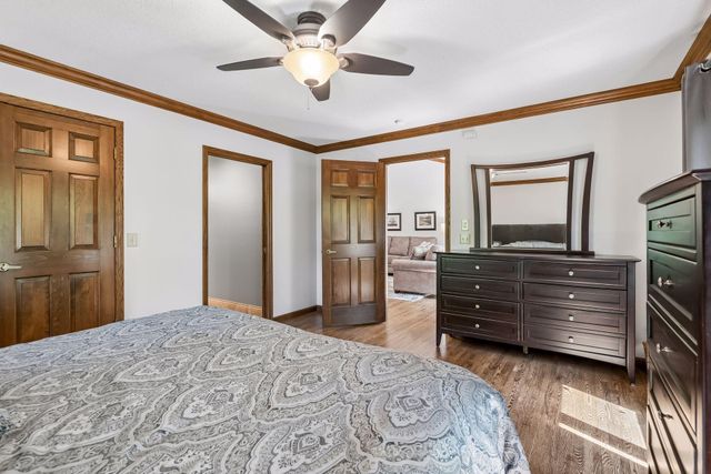 6117 Habitat Court S, Edina, MN 55436
