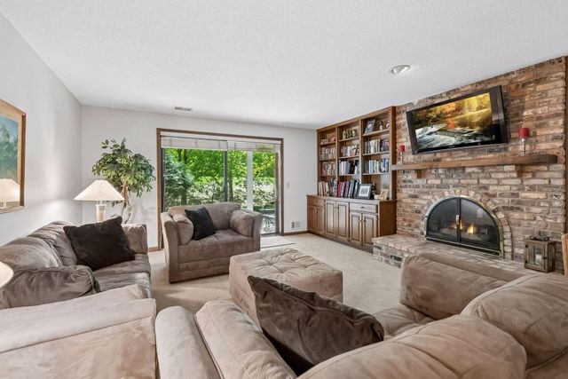 6117 Habitat Court S, Edina, MN 55436