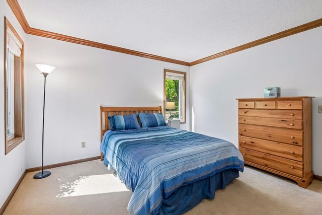 6117 Habitat Court S, Edina, MN 55436