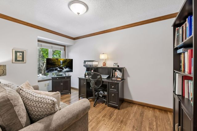 6117 Habitat Court S, Edina, MN 55436