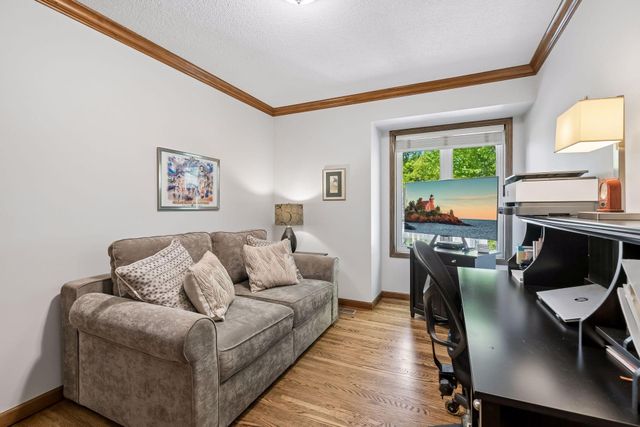 6117 Habitat Court S, Edina, MN 55436