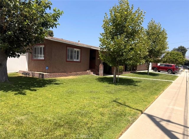 1060 E Lynwood, San Bernardino, CA 92404