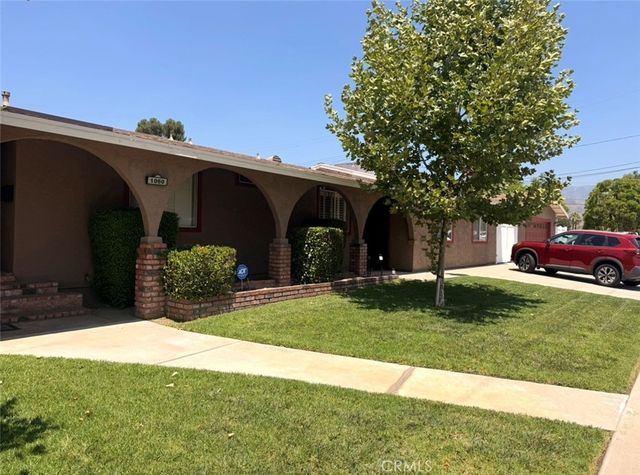 1060 E Lynwood, San Bernardino, CA 92404