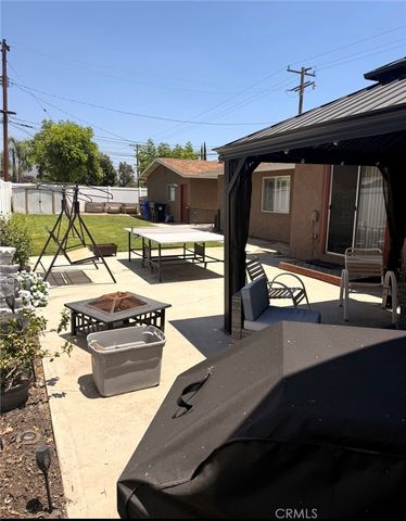1060 E Lynwood, San Bernardino, CA 92404
