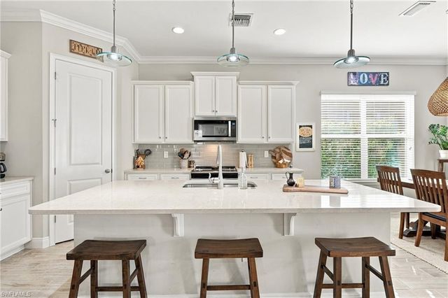 3364 Pilot CIR, Naples, FL 34120
