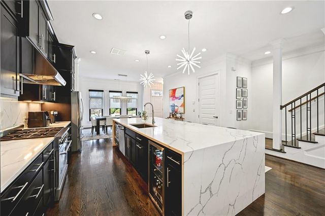 1108 Briar Cove Circle, Atlanta, GA 30329