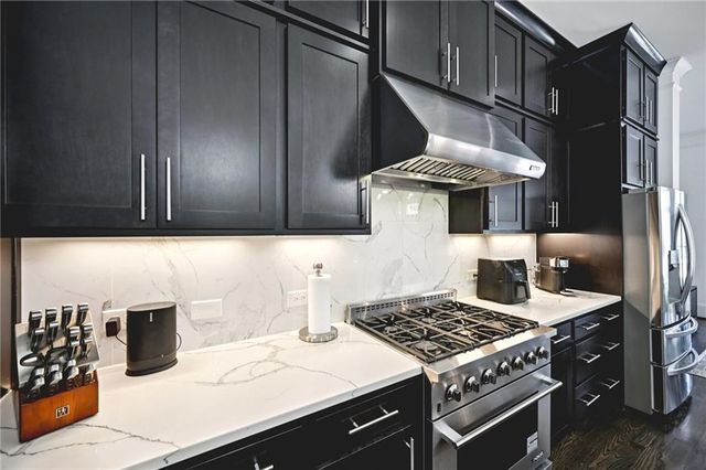 1108 Briar Cove Circle, Atlanta, GA 30329