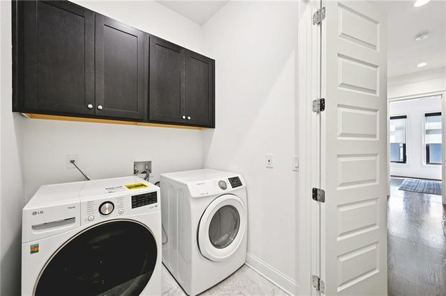 1108 Briar Cove Circle, Atlanta, GA 30329