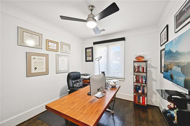 1108 Briar Cove Circle, Atlanta, GA 30329