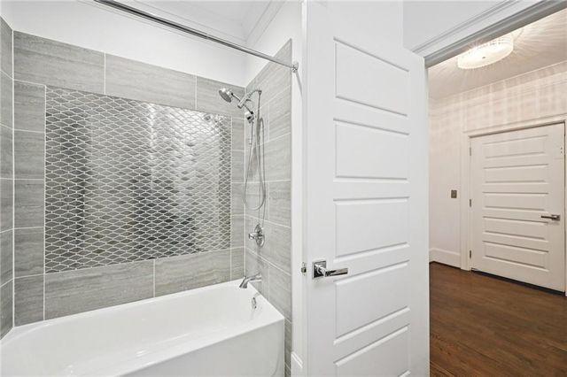 1108 Briar Cove Circle, Atlanta, GA 30329