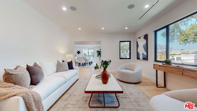 1824 Stearns Drive, Los Angeles, CA 90035