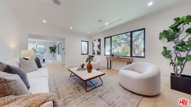 1824 Stearns Drive, Los Angeles, CA 90035