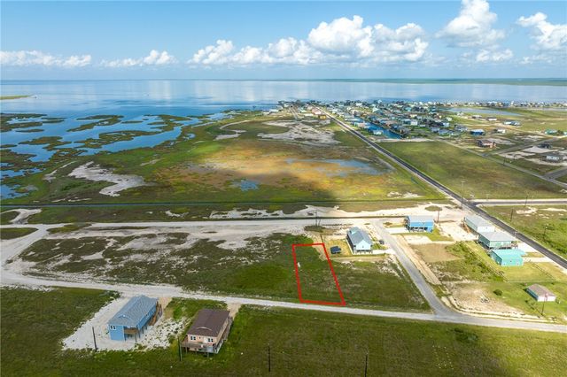 58 Bayview, Rockport, TX 78382