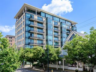 60 N Market Street 402, Asheville, NC 28801