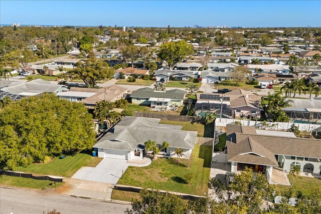 13923 BREWSTER DRIVE, Largo, FL 33774