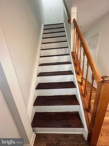 2258 CARTBRIDGE RD, Falls Church, VA 22043