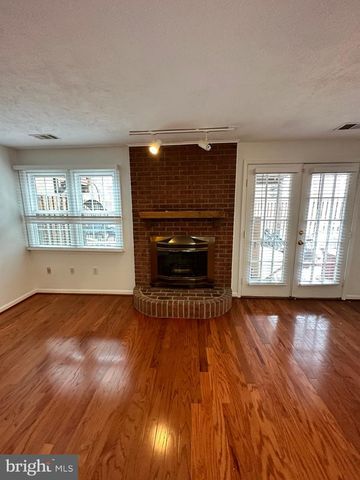2258 CARTBRIDGE RD, Falls Church, VA 22043