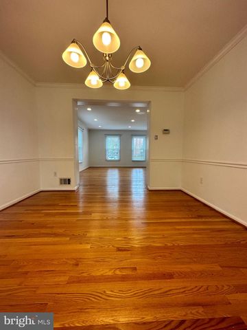 2258 CARTBRIDGE RD, Falls Church, VA 22043