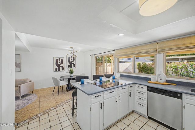 5865 E THOMAS Road, Scottsdale, AZ 85251