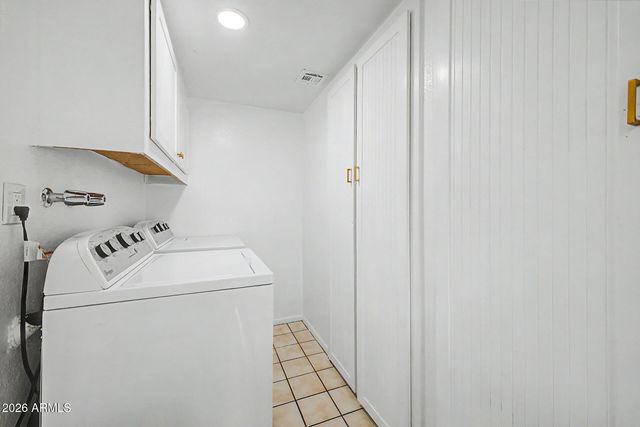 5865 E THOMAS Road, Scottsdale, AZ 85251