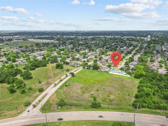 1302 Bayou Vista Drive, Deer Park, TX 77536