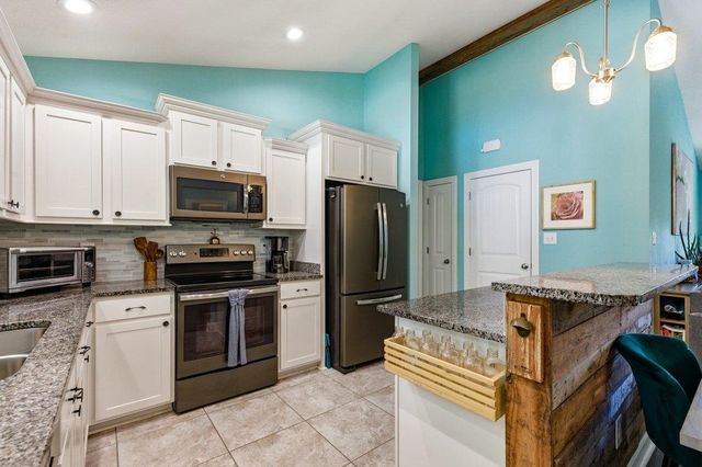 225 Fox Hunt Pl., Galivants Ferry, SC 29544