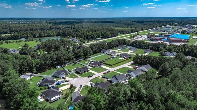 225 Fox Hunt Pl., Galivants Ferry, SC 29544