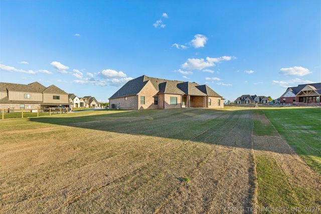 10854 N 84th East Court, Owasso, OK 74055