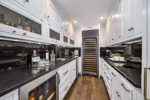 615 Easton Avenue, Geneva, IL 60134