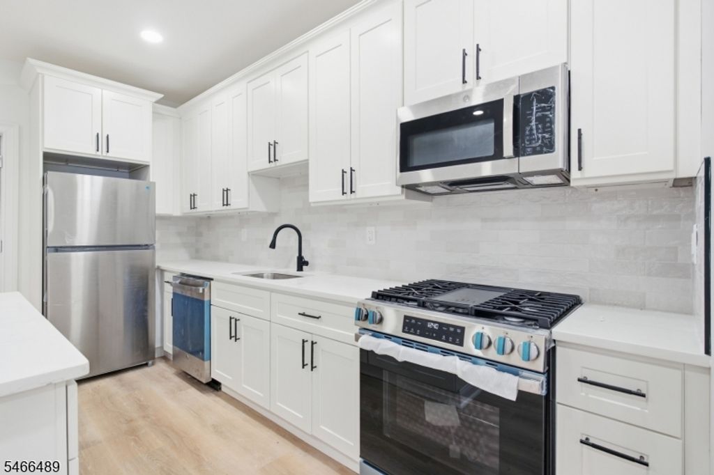 2 Drake St, Bound Brook Boro, NJ 08805 — photo 5