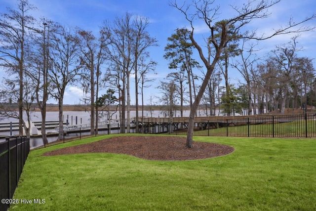 2765 Alvernia Drive, Castle Hayne, NC 28429