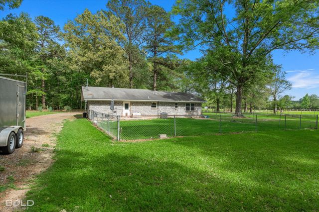 186 Hughes Road, Coushatta, LA 71019