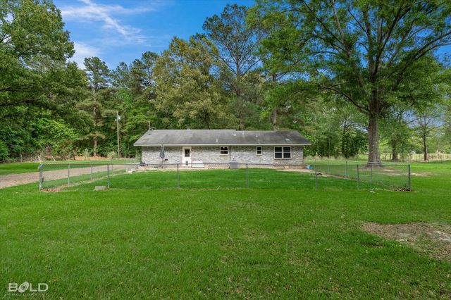 186 Hughes Road, Coushatta, LA 71019