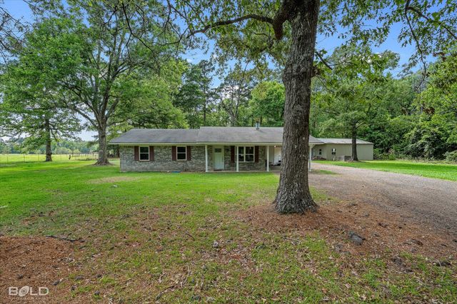 186 Hughes Road, Coushatta, LA 71019