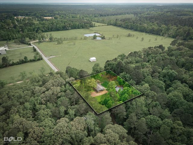 186 Hughes Road, Coushatta, LA 71019