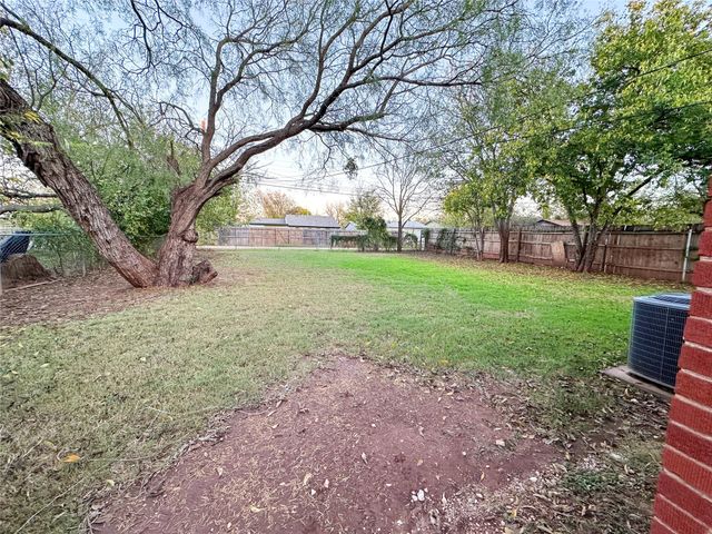 1625 Briarwood Street, Abilene, TX 79603