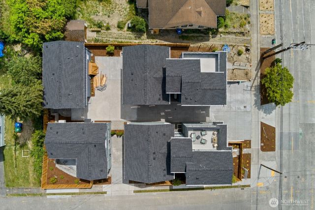 263 NW 42nd Street, Seattle, WA 98107