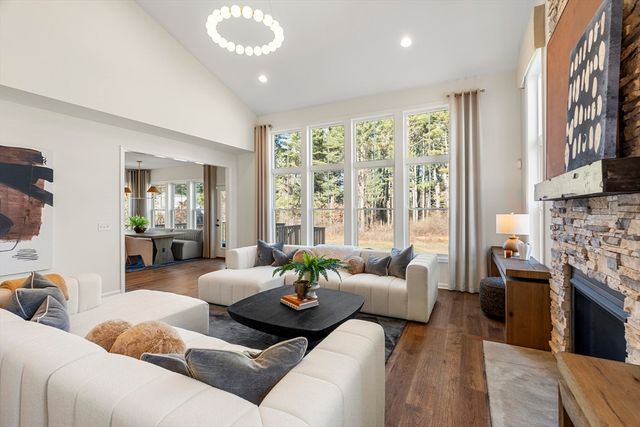3 Germain Way 16, Norton, MA 02766